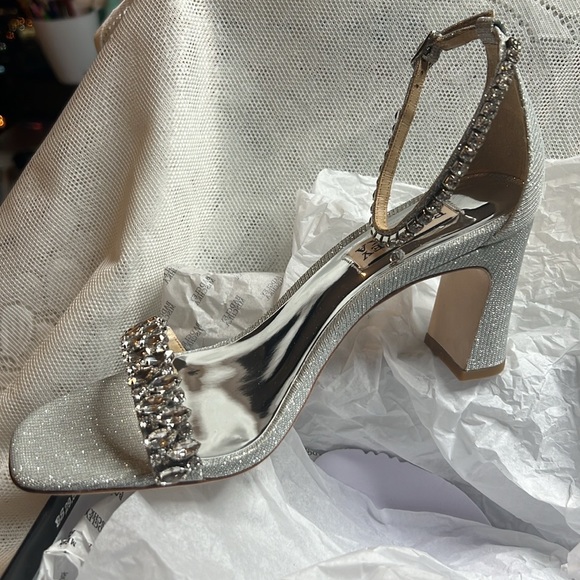 Badgley Mischka Harriet Open Toe Block Heel in Silver - Picture 8 of 14